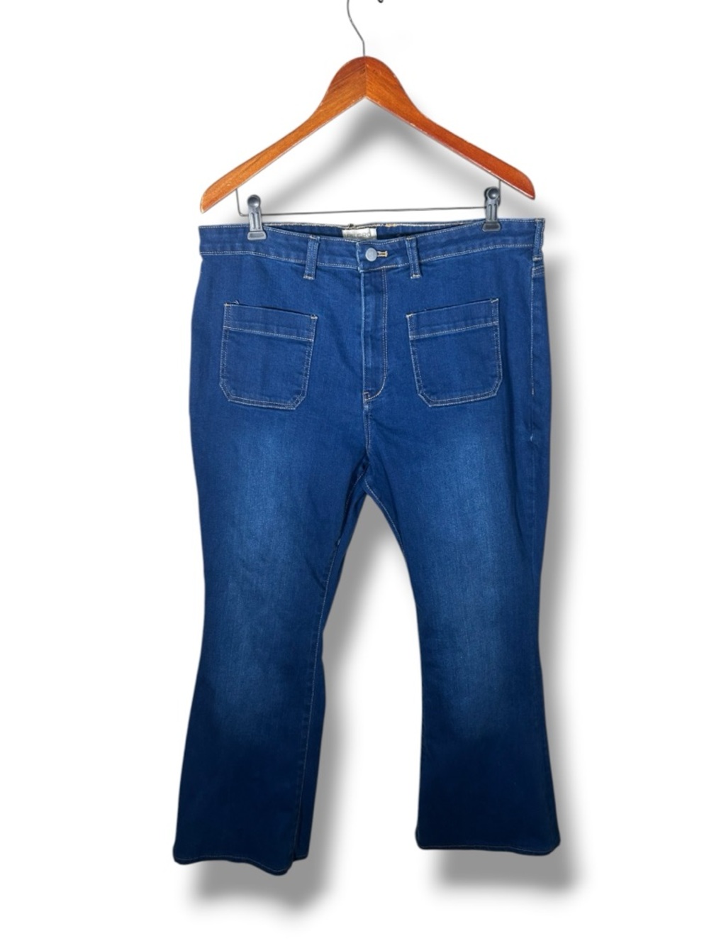 Anthropologie Pilcro Patch Pocket Flare Medium Wash Cropped Jeans Size 34 US 18